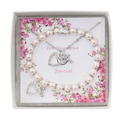 Pink Pearl Bracelet w/Crystal Heart Pendant